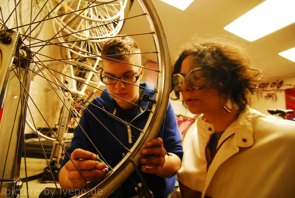 Andii demonstrating wheel truing